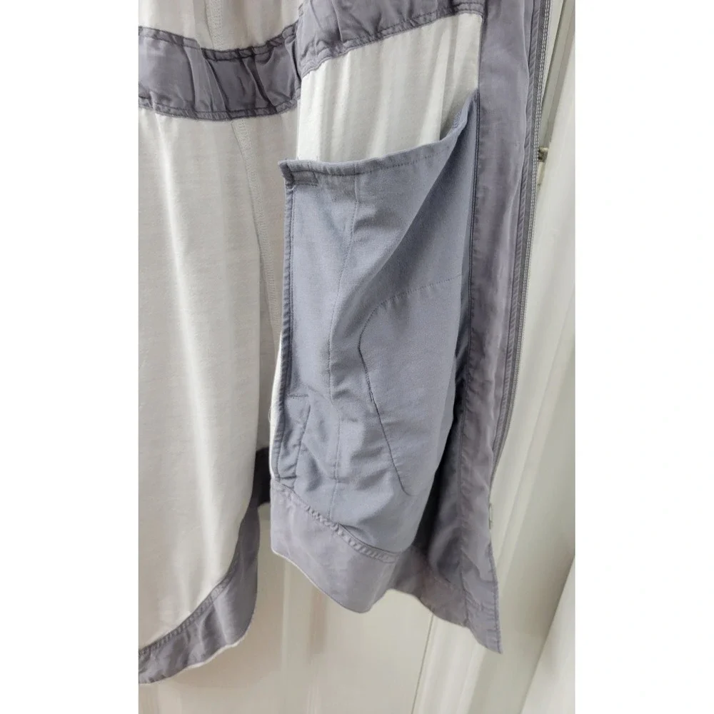 Lululemon Rain Jacket Size 4 Gray Hooded Full Zip Pockets, Cinch Waist EUC